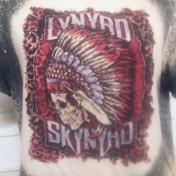 Southern Rock Bleach Dye Leopard Print Handmade Graphic Tee - Picture 1 of 4